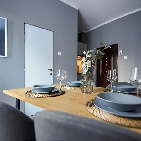 Center Getaway - Cozy For Your Perfect