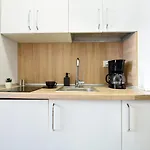 Center Getaway - Cozy For Your Perfect Apartment