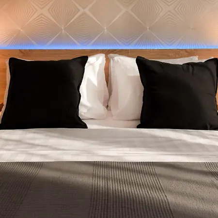 Center Getaway - Cozy For Your Perfect