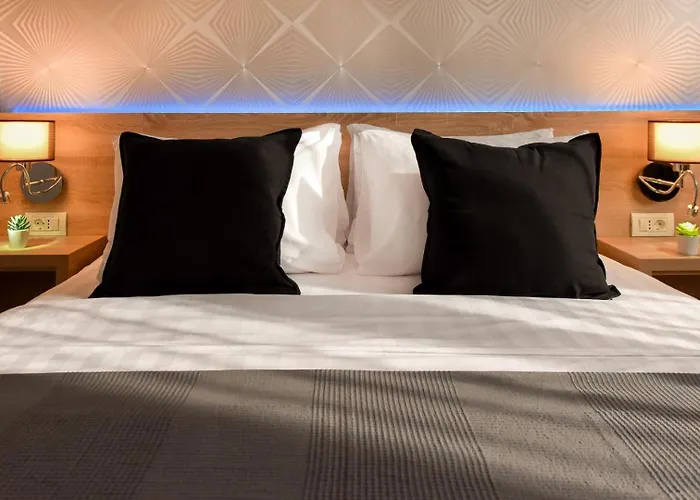 Center Getaway - Cozy For Your Perfect