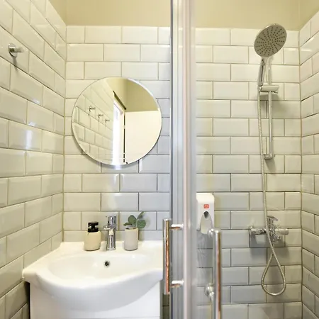 Center Getaway - Cozy For Your Perfect